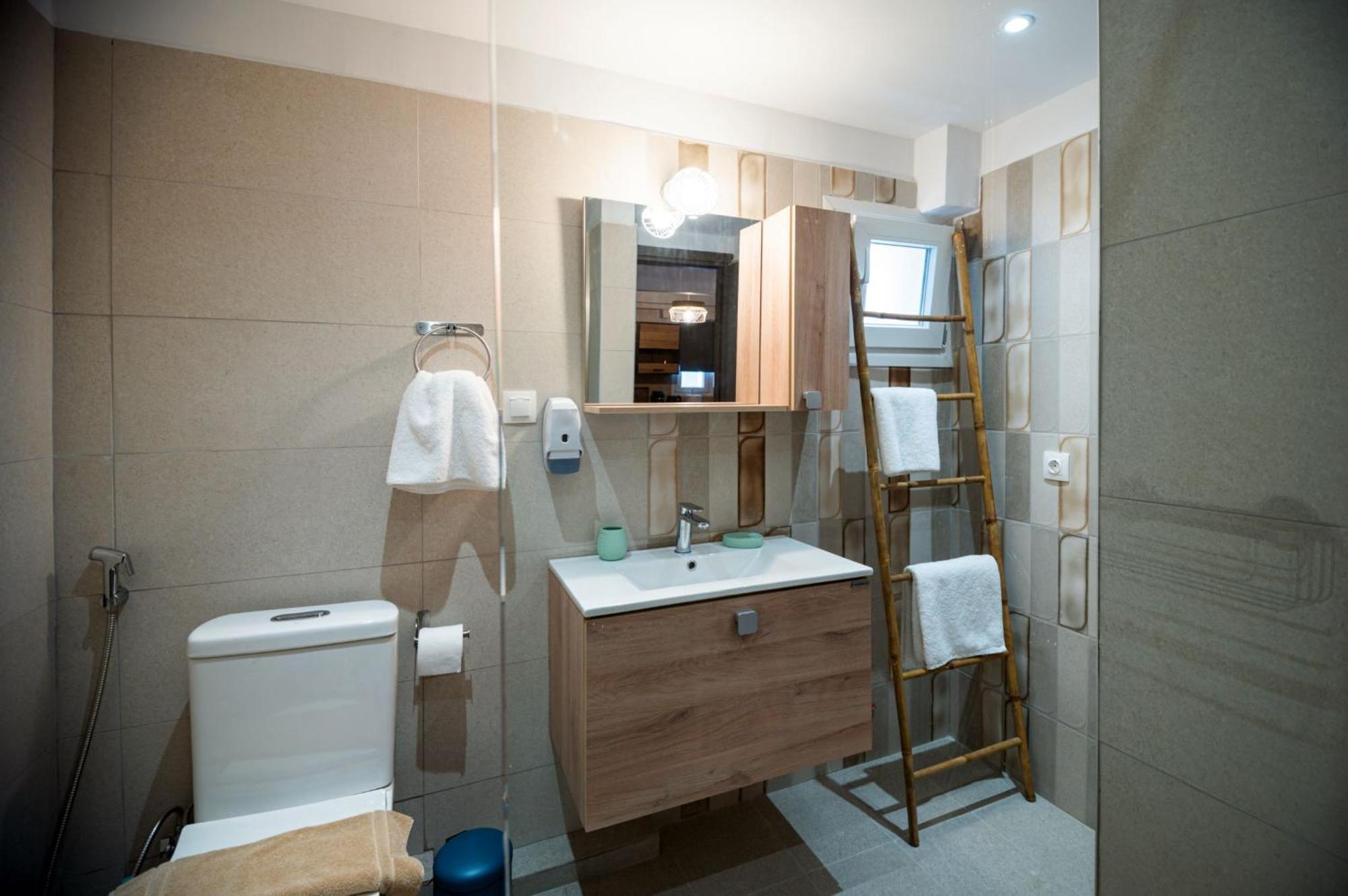 Niki Athens Suites - Urban Apartment In Athens Center Esterno foto